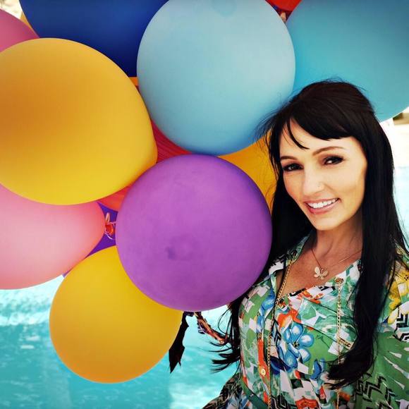 Meet your Posher, Christina - Picture 1 of 1